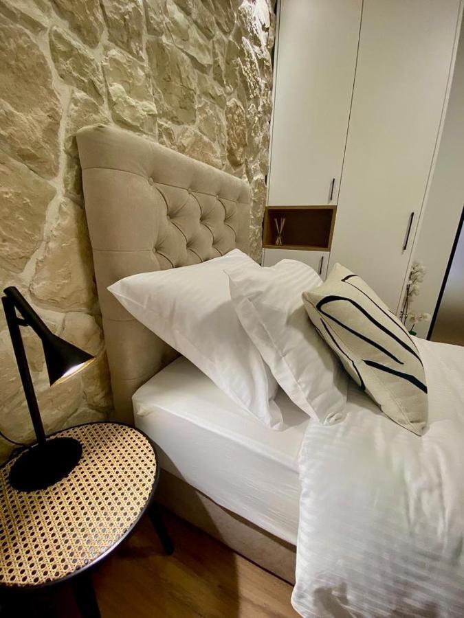 Apartment City Walls In Old Town Of Rovigno Esterno foto