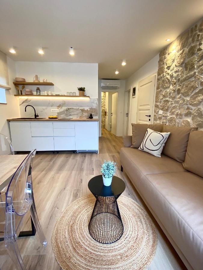 Apartment City Walls In Old Town Of Rovigno Esterno foto