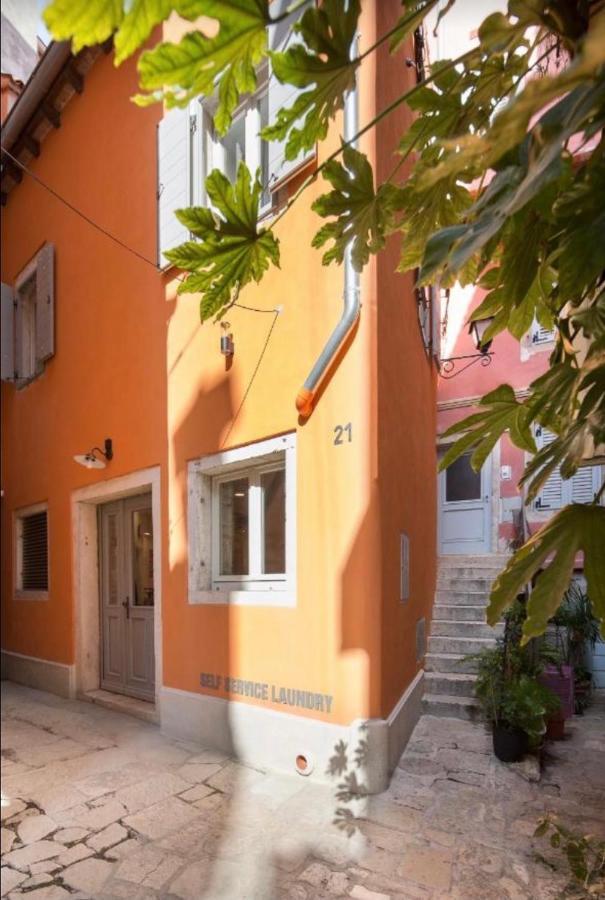Apartment City Walls In Old Town Of Rovigno Esterno foto