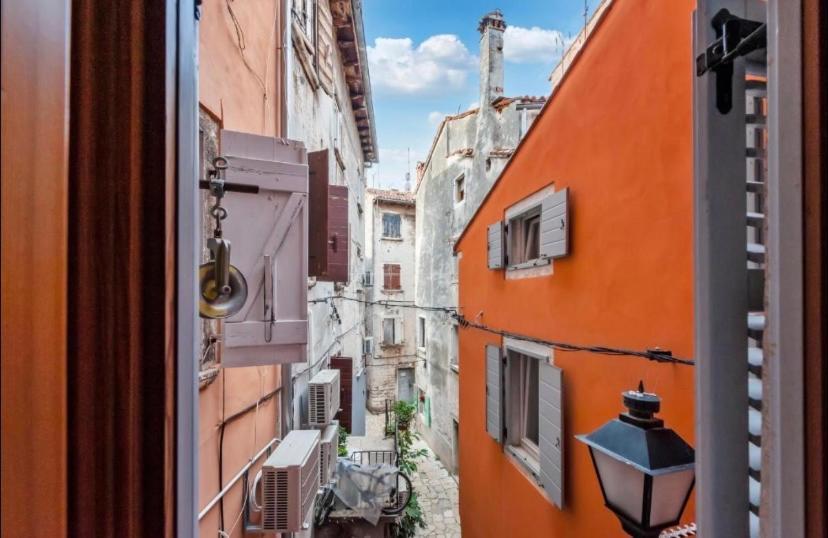 Apartment City Walls In Old Town Of Rovigno Esterno foto