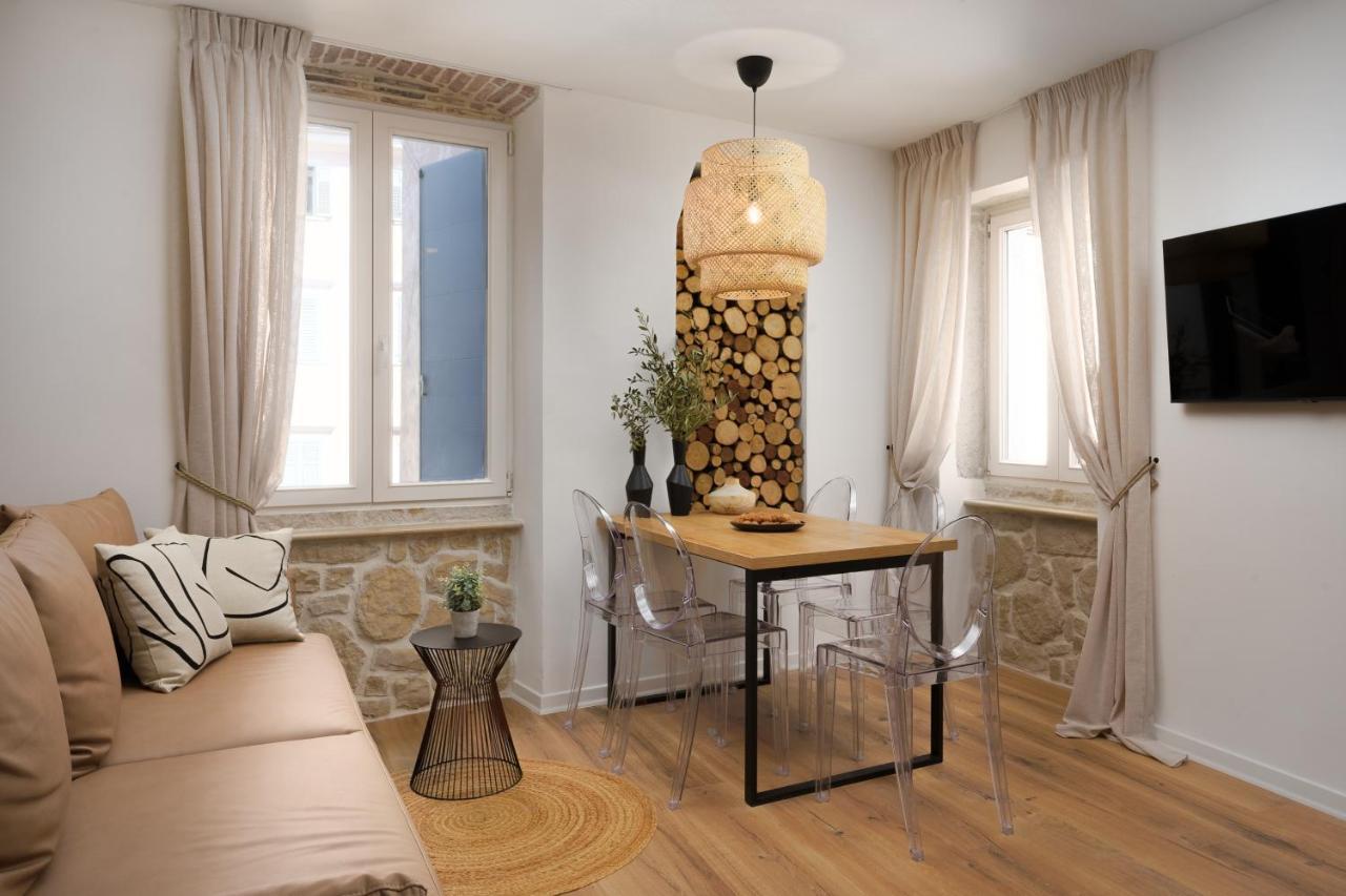 Apartment City Walls In Old Town Of Rovigno Esterno foto