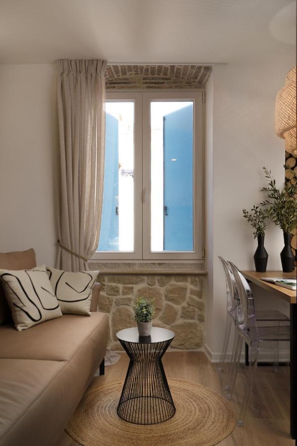 Apartment City Walls In Old Town Of Rovigno Esterno foto